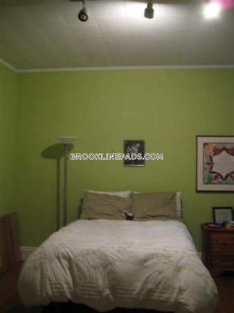 Euston St. Brookline