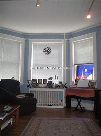 Euston St. Brookline