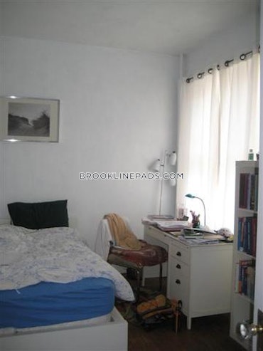 Brookline - 3 Beds, 2 Baths