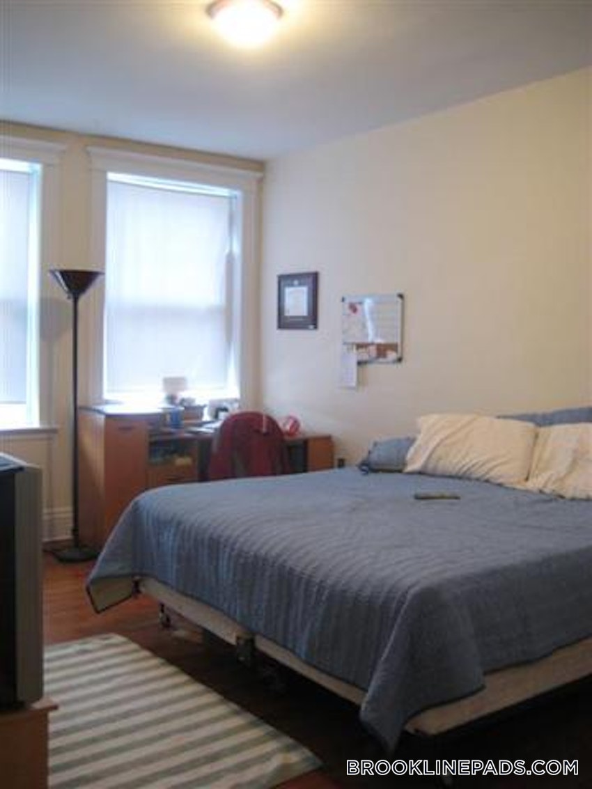 BROOKLINE- BOSTON UNIVERSITY - 2 Beds, 1 Bath - Image 5