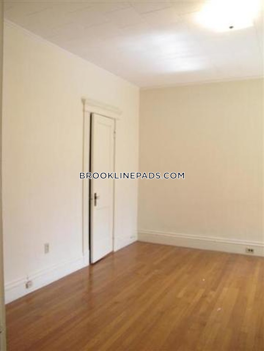 BROOKLINE- BOSTON UNIVERSITY - 2 Beds, 1 Bath - Image 15