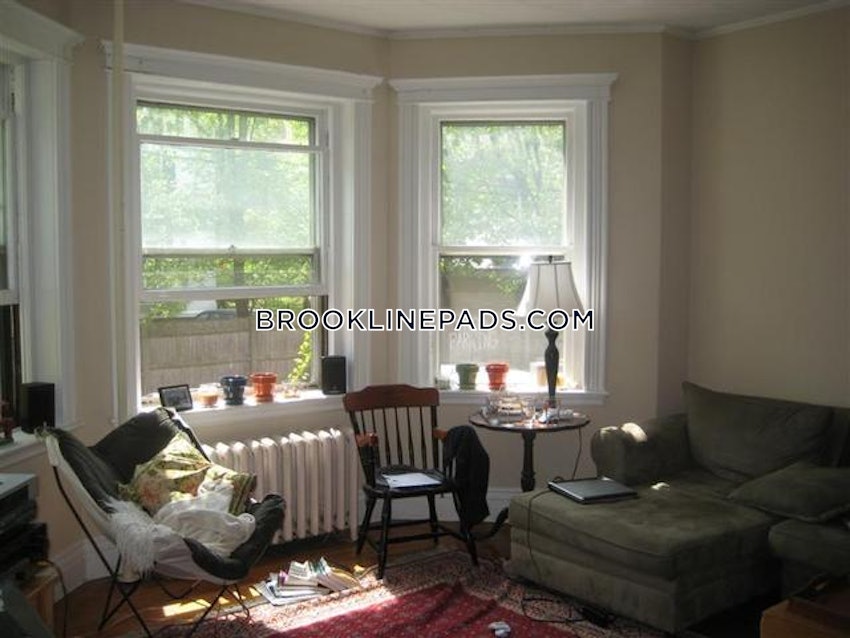 BROOKLINE- BOSTON UNIVERSITY - 3 Beds, 2 Baths - Image 3