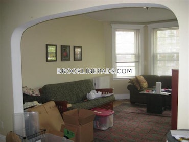 Boston University, Brookline, MA - 2 Beds, 1 Bath - $4,400 - ID#8024444