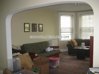 Euston St. Brookline