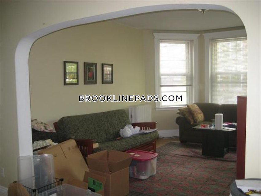 BROOKLINE- BOSTON UNIVERSITY - 2 Beds, 1 Bath - Image 2