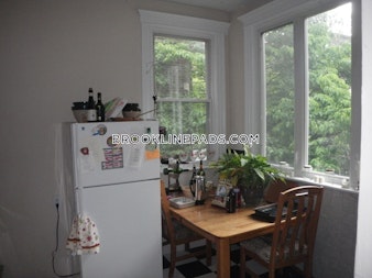 Euston St. Brookline