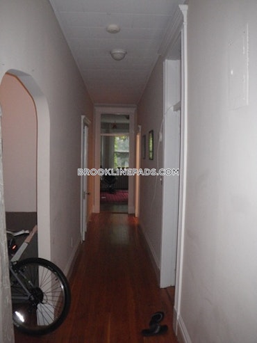 Brookline - 3 Beds, 2 Baths