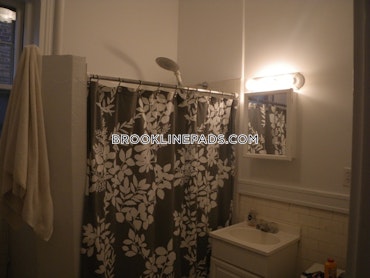 Brookline - 3 Beds, 2 Baths