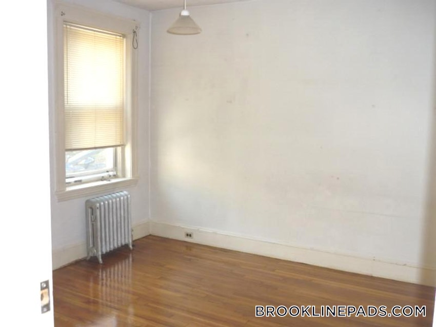 BROOKLINE- BOSTON UNIVERSITY - 3 Beds, 1 Bath - Image 17