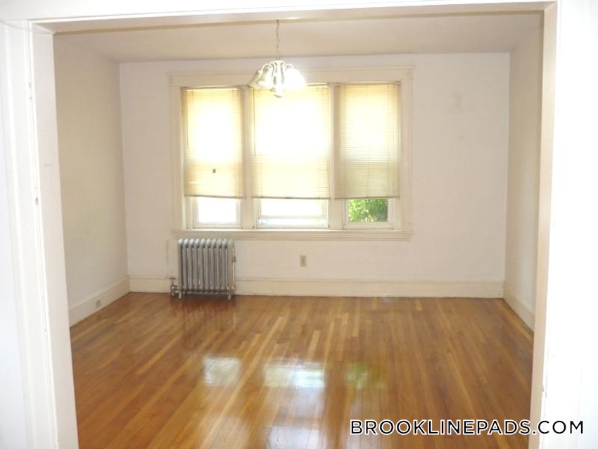 BROOKLINE- BOSTON UNIVERSITY - 3 Beds, 1 Bath - Image 16