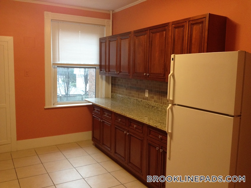 BROOKLINE- BOSTON UNIVERSITY - 2 Beds, 1 Bath - Image 10