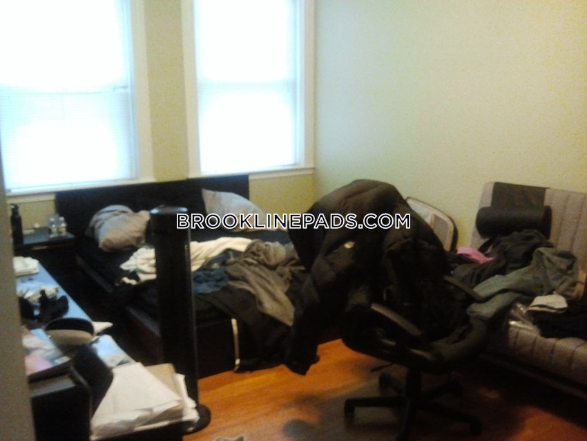 BROOKLINE- BOSTON UNIVERSITY - 2 Beds, 1 Bath - Image 8