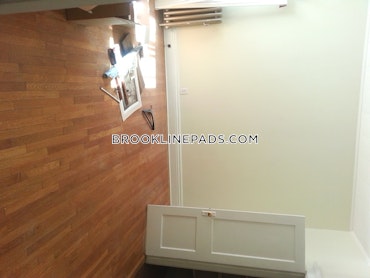 Brookline - 3 Beds, 2 Baths