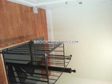 Brookline - 3 Beds, 2 Baths