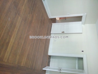 Euston St. Brookline