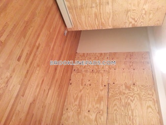 Euston St. Brookline