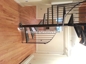 Euston St. Brookline