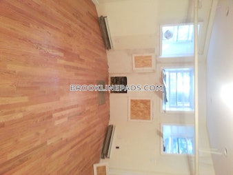 Euston St. Brookline