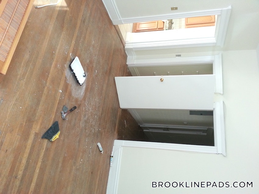 BROOKLINE- BOSTON UNIVERSITY - 3 Beds, 2 Baths - Image 36