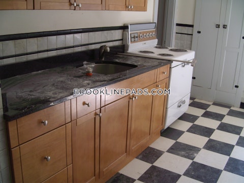 Euston St. Brookline photo 4