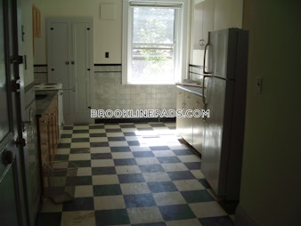 Euston St. Brookline