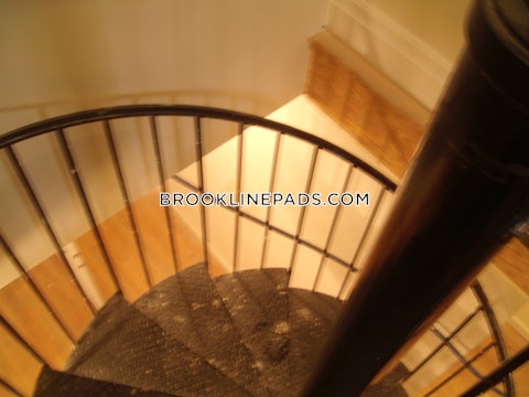 Euston St. Brookline photo 47