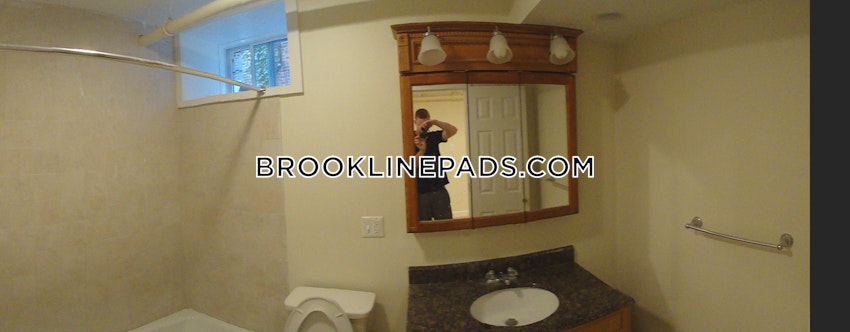 BROOKLINE- BOSTON UNIVERSITY - 3 Beds, 2 Baths - Image 63