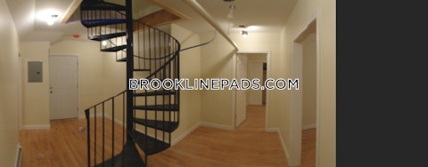 Euston St. Brookline photo 16