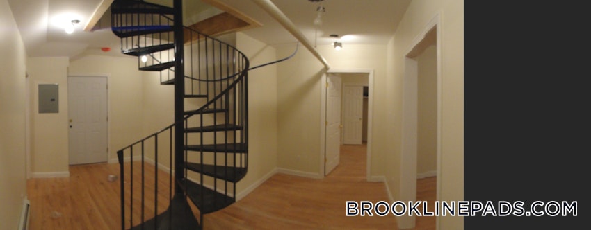 BROOKLINE- BOSTON UNIVERSITY - 4 Beds, 2 Baths - Image 4