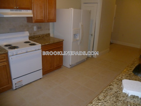 Euston St. Brookline photo 8