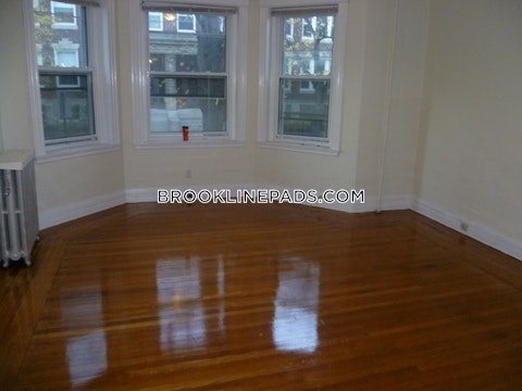 Euston St. Brookline photo 43