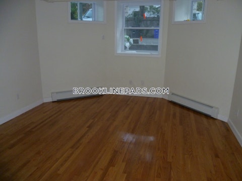 Euston St. Brookline photo 41