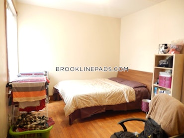 Brookline - 3 Beds, 2 Baths
