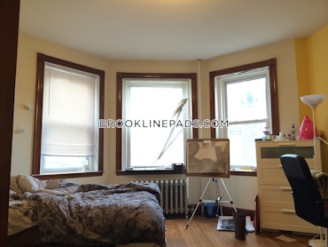 Brookline - 3 Beds, 2 Baths