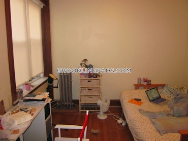 Brookline - 3 Beds, 2 Baths