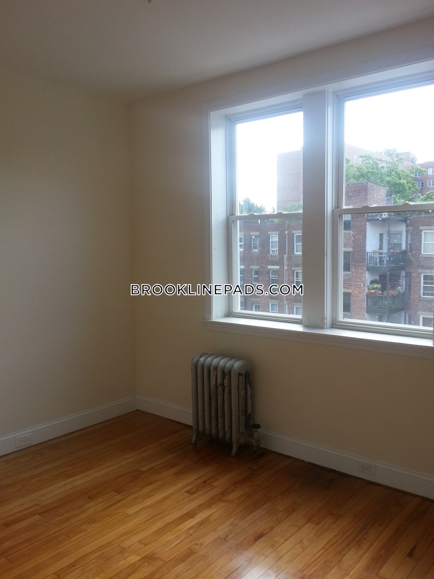 Brookline - Boston University - 3 Beds, 1 Bath - Image 2