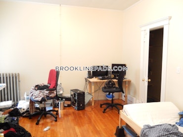 Brookline - 3 Beds, 2 Baths