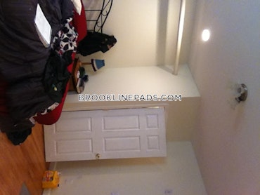 Brookline - 3 Beds, 2 Baths