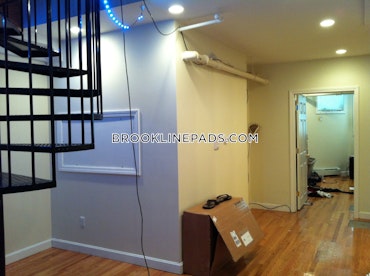 Brookline - 3 Beds, 2 Baths