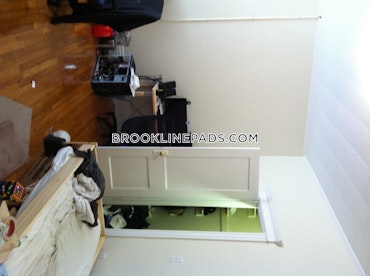 Brookline - 3 Beds, 2 Baths