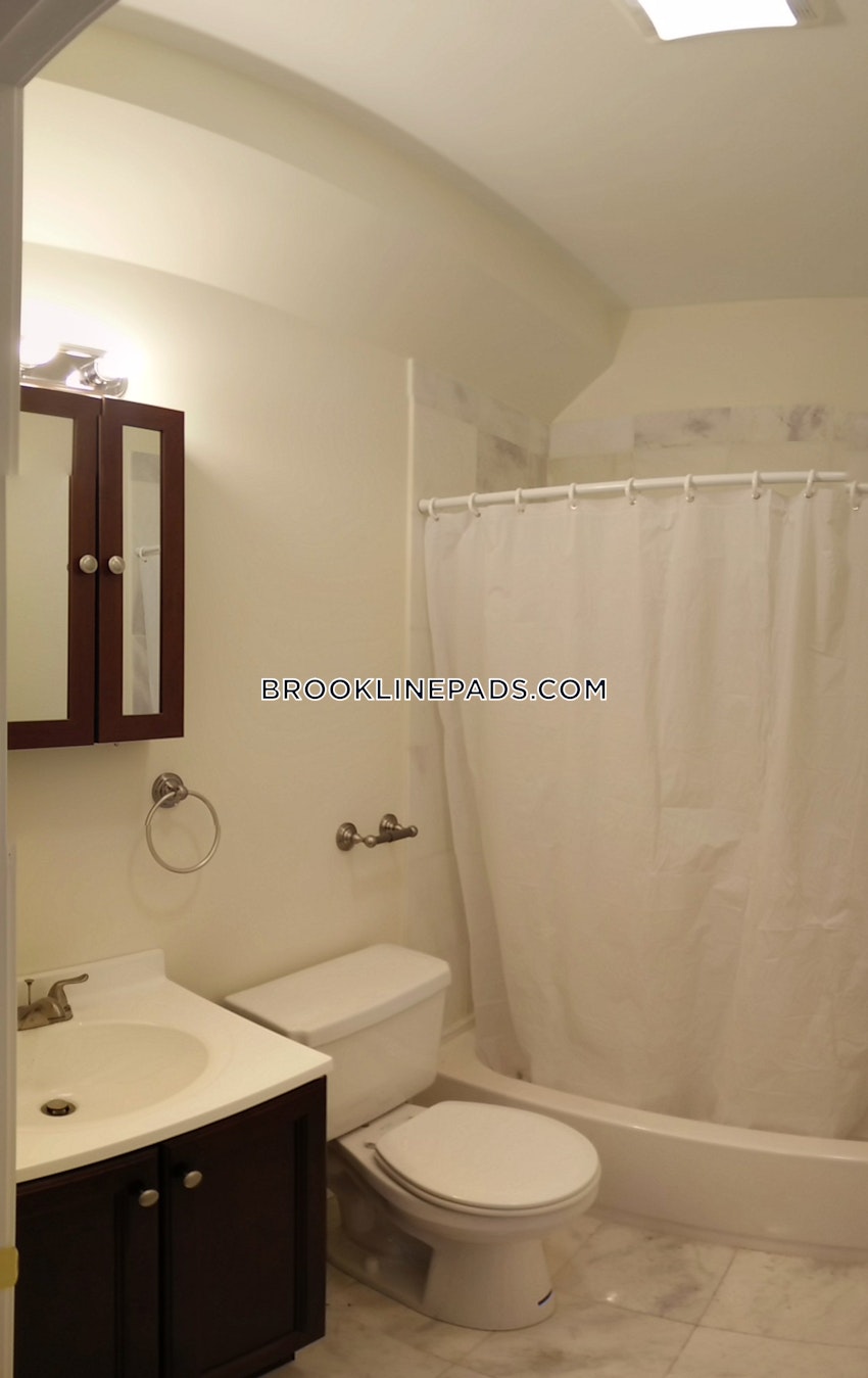 BROOKLINE- BOSTON UNIVERSITY - 3 Beds, 2 Baths - Image 25