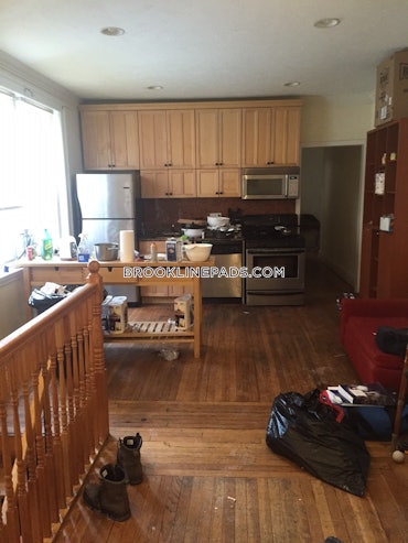 Boston University, Brookline, MA - 7 Beds, 4 Baths - $7,100 - ID#8034150