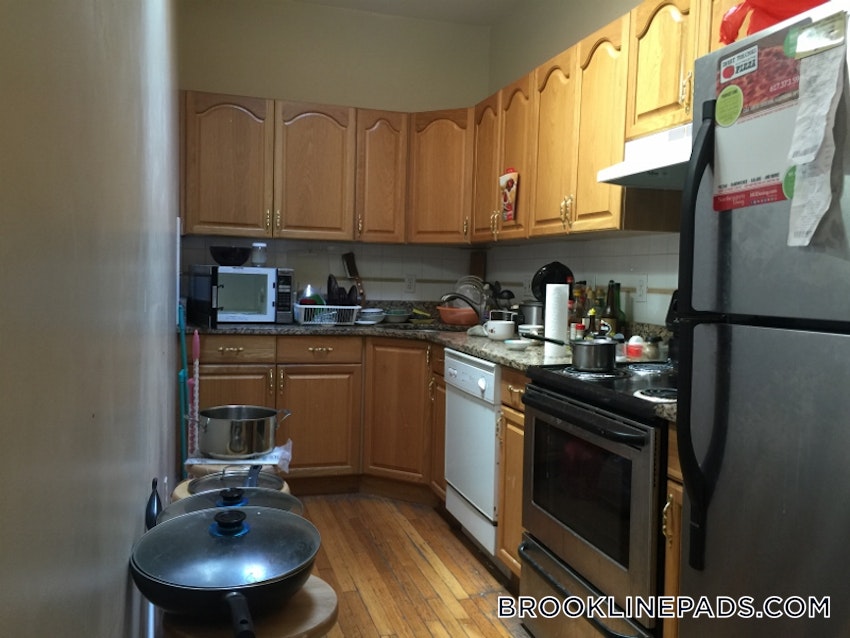 BROOKLINE- BOSTON UNIVERSITY - 3 Beds, 2 Baths - Image 3