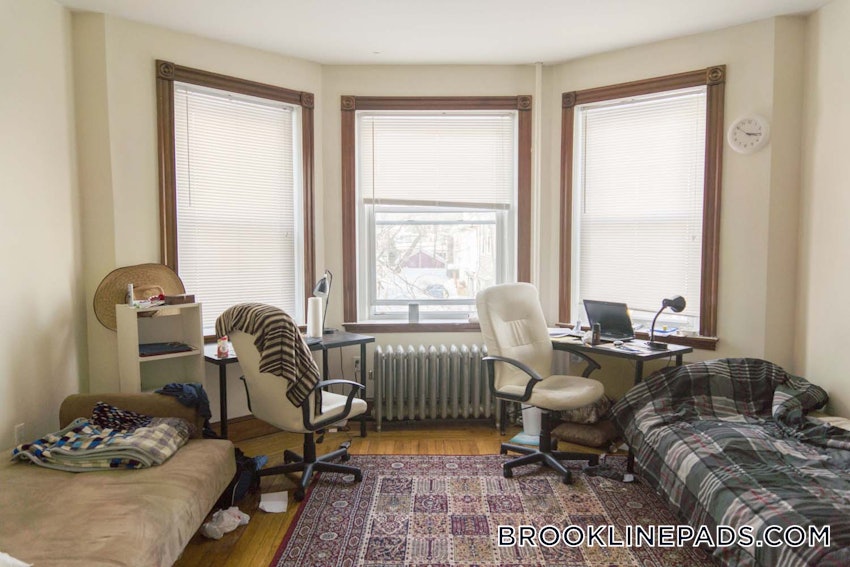 BROOKLINE- BOSTON UNIVERSITY - 3 Beds, 2 Baths - Image 2