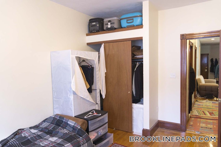 BROOKLINE- BOSTON UNIVERSITY - 3 Beds, 2 Baths - Image 40