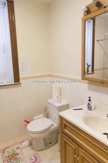 Brookline - 3 Beds, 2 Baths