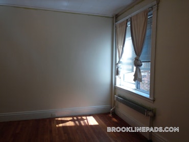 Brookline - 3 Beds, 2 Baths