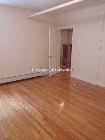 Euston St. Brookline