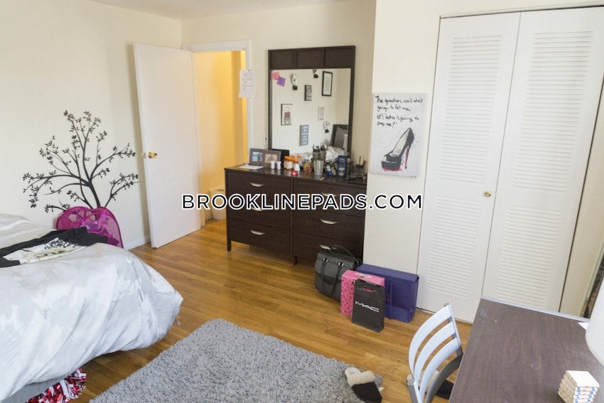 BROOKLINE- COOLIDGE CORNER - 2 Beds, 1 Bath - Image 7