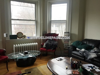 Brookline 2 Beds 1 Bath  Boston University - $3,500